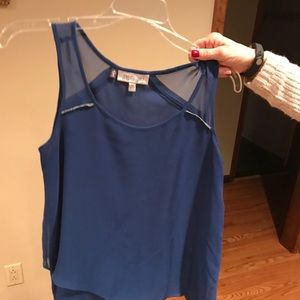 Jennifer Lopez shirt